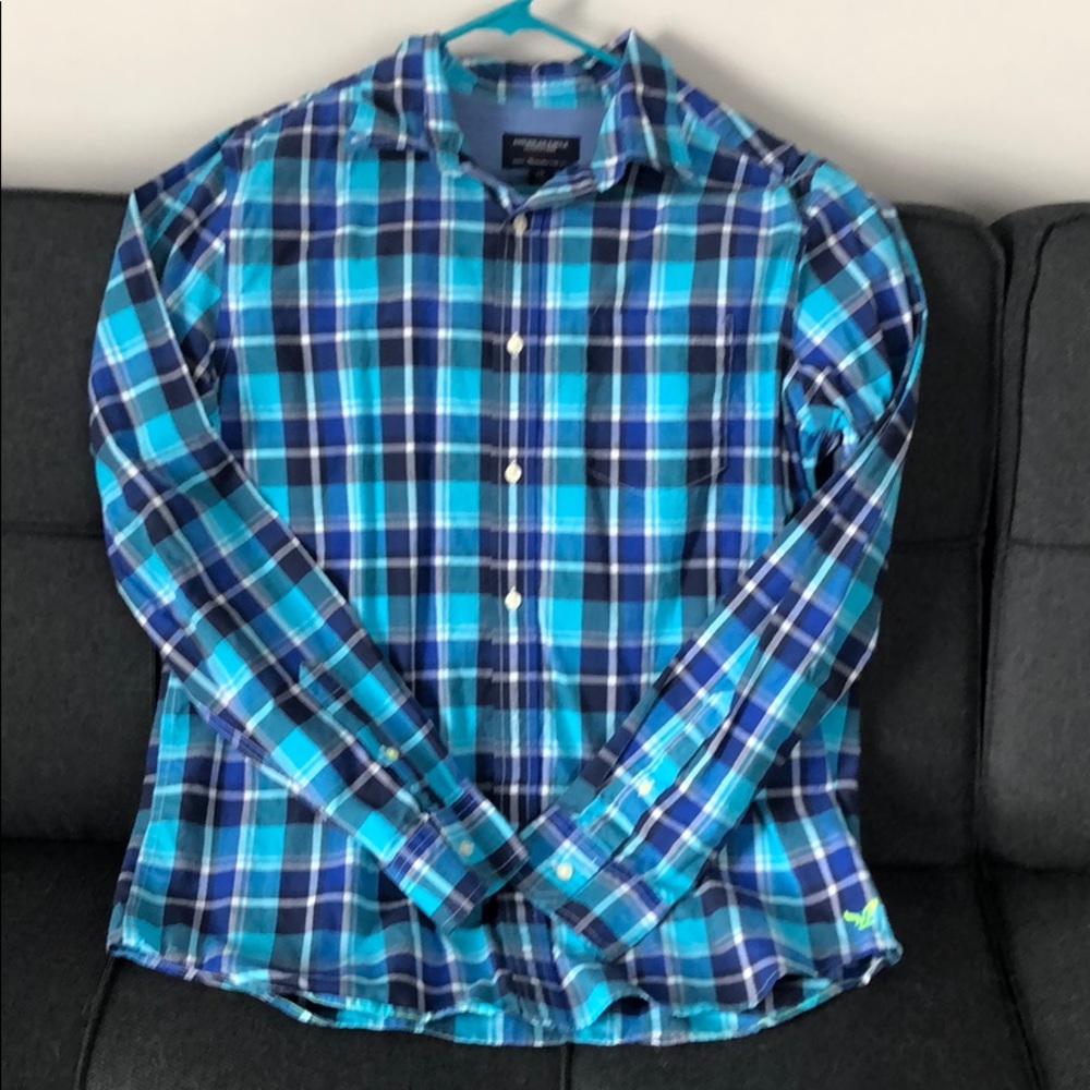 Men’s American Eagle blue plaid dress shirt - Picture 1 of 3